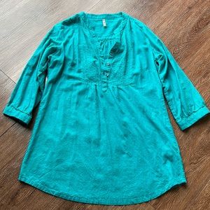 Women top size medium